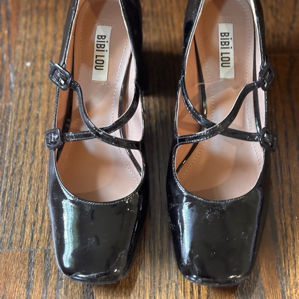 Black Patent Leather Heels with Crisscross Straps